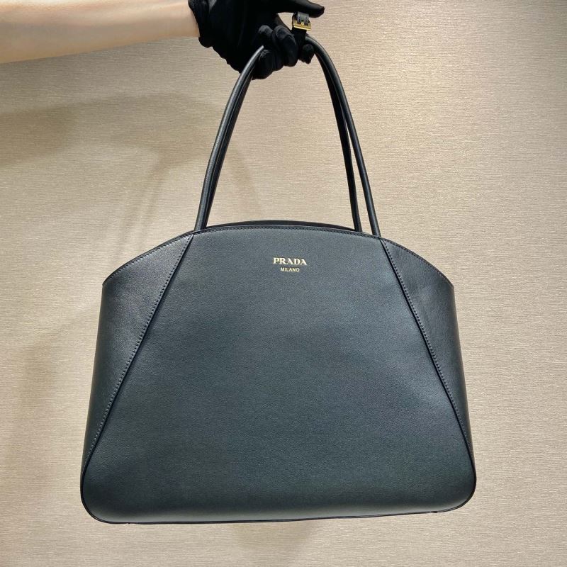 Pra*a tote bags